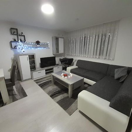 Apartman Lela Karlovac Exterior photo